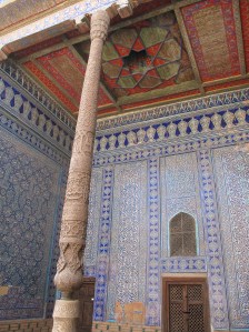 Tash-Hauli Harem, aivan room, with red ceiling, Uzbekistan.